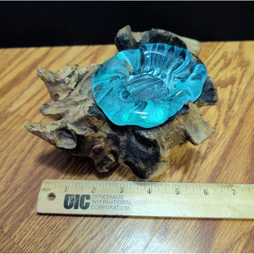 ​Vtg  Aqua Art Turquoise Glass Ashtray w Natural Burl Driftwood Base Beach Decor